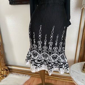 S.L.B Ribbed Pleated Skirt